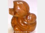 背小猪(黄木木雕组图) 18x16x15 CM